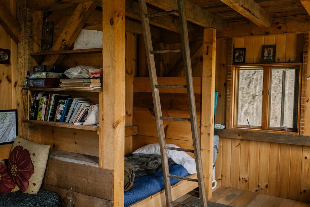 travel blogger, travel photographer, timber frame cabin