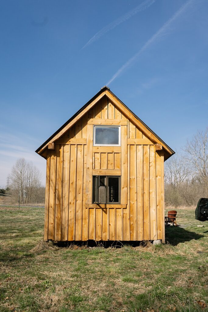 cozy off-grid cabin, cabin in staunton virginia