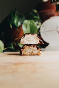 Frozen Almond Butter Banana Bites